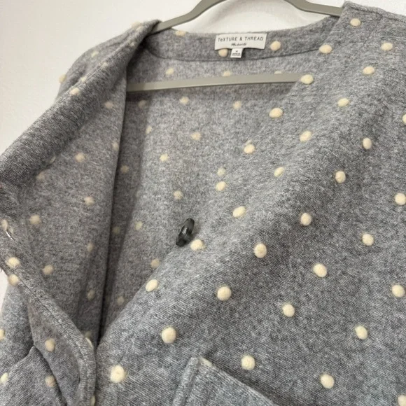 Madewell Texture & Thread Boxy Bobble Cardigan Polka dot Grey Size: Medium - Picture 8 of 12